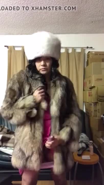 Asian Sissy CD Jerks off in fox fur